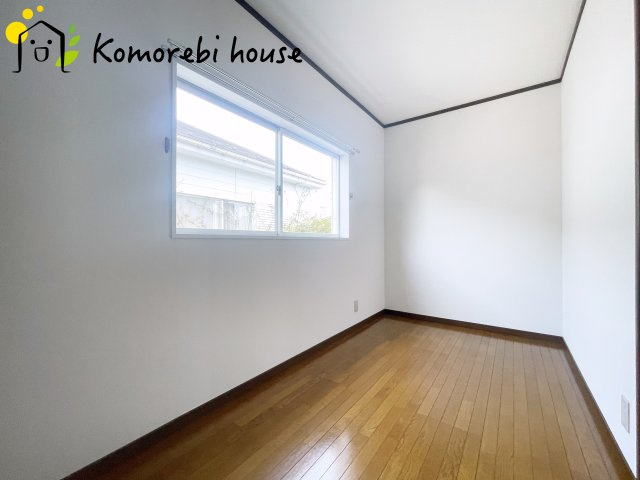 さいたま市西区指扇　中古一戸建ての洋室|落ち着いた色調の洋室です