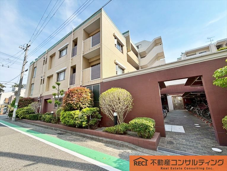 ライオンズマンション甲子園口ラルジュ壱番館の外観