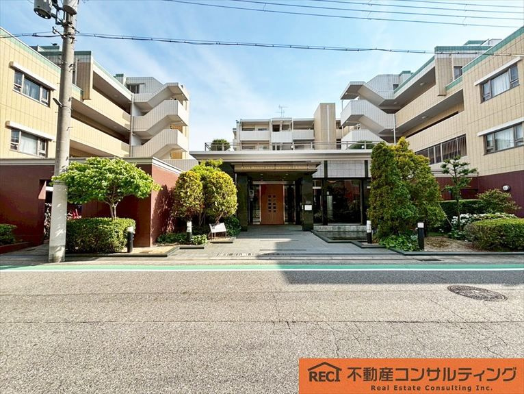 ライオンズマンション甲子園口ラルジュ壱番館の外観