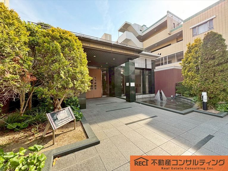 ライオンズマンション甲子園口ラルジュ壱番館のエントランス