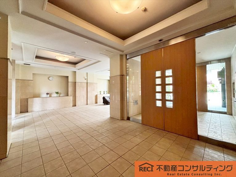 ライオンズマンション甲子園口ラルジュ壱番館のエントランス