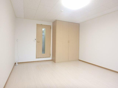 【洋室】 | コンフォートハイツ清崎（旧ＫＩＹＯＳＡＫＩ）