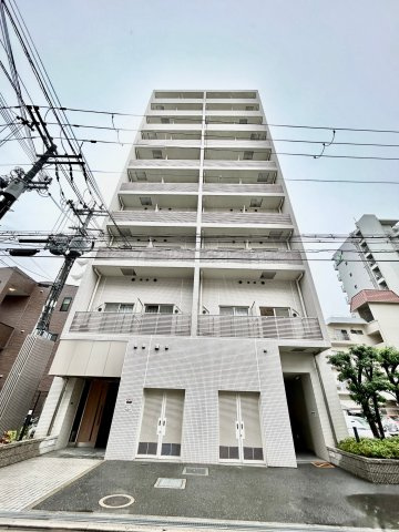 ファーストワン江坂の外観