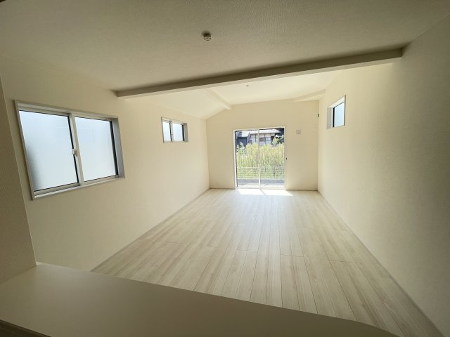 高崎市新町（全5棟）1号棟の居間・リビング