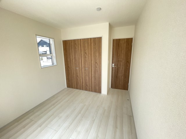 高崎市新町（全5棟）1号棟の洋室|個人の部屋や寝室として使える洋室です