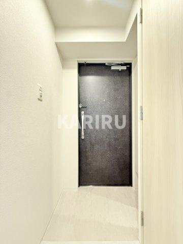 Alivis緑橋の玄関