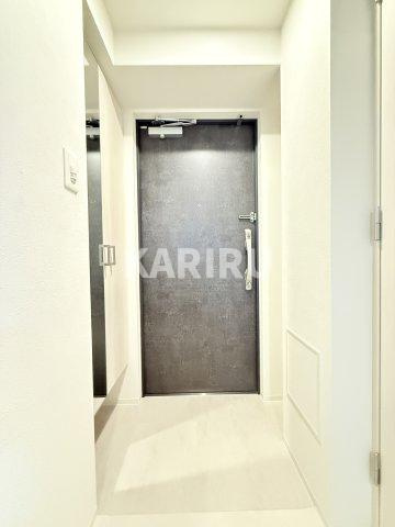 Alivis緑橋の玄関