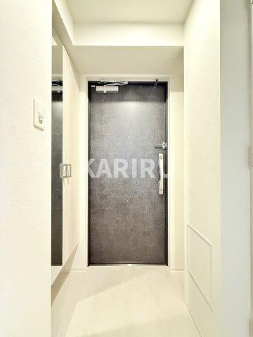 Alivis緑橋の玄関