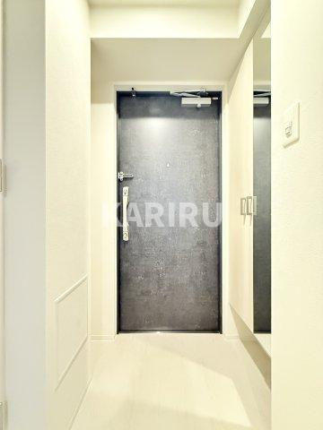 Alivis緑橋の玄関