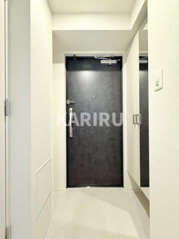 Alivis緑橋の玄関