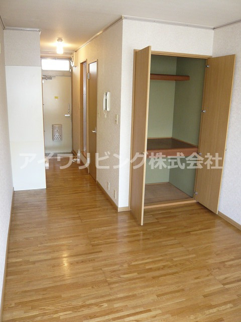 グリーンヒルズKの洋室|【グリーンヒルズK】