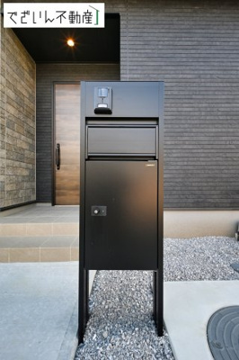 【玄関】 | フェリディアガーデン上里町勅使河原　新築住宅 | ≪4号棟≫
現地(2025年月11月撮影)