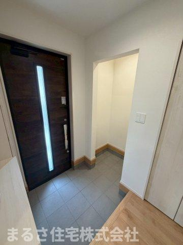 恒久10期　新築戸建の玄関