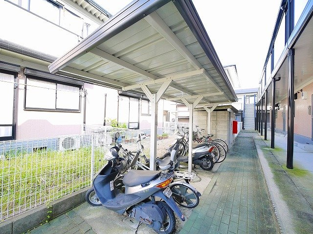 メゾン・ド・プルミエールのその他共用部分|自転車置き場