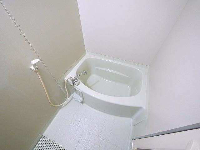 メゾン・ド・プルミエールの浴室|きれいなお風呂です