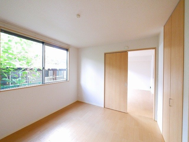 サンプレジールの洋室|きれいな洋室です