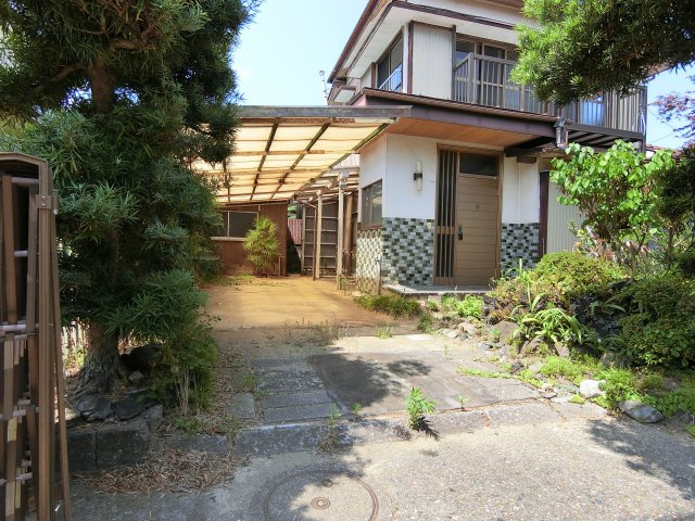 レンテ中の島の駐車場