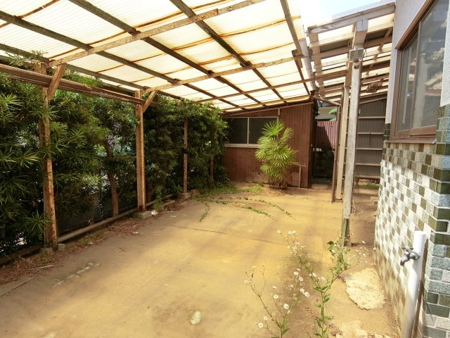 レンテ中の島の駐車場