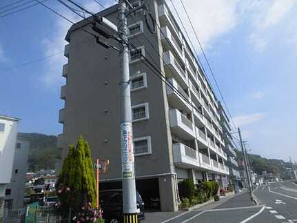 三滝コーポラスの外観