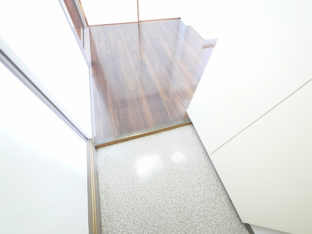 コーポレート筒井の玄関