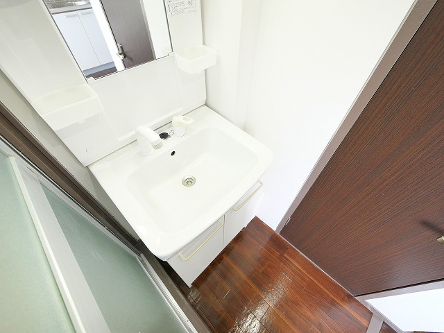 コーポレート筒井の独立洗面台