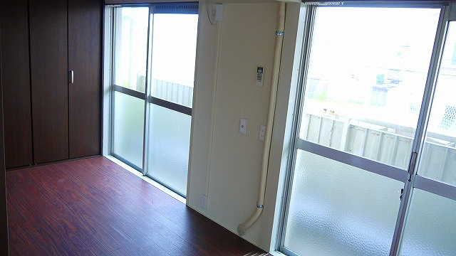 コーポレート筒井の洋室