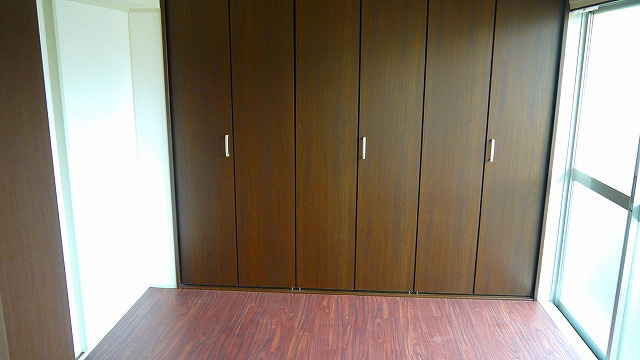 コーポレート筒井の洋室