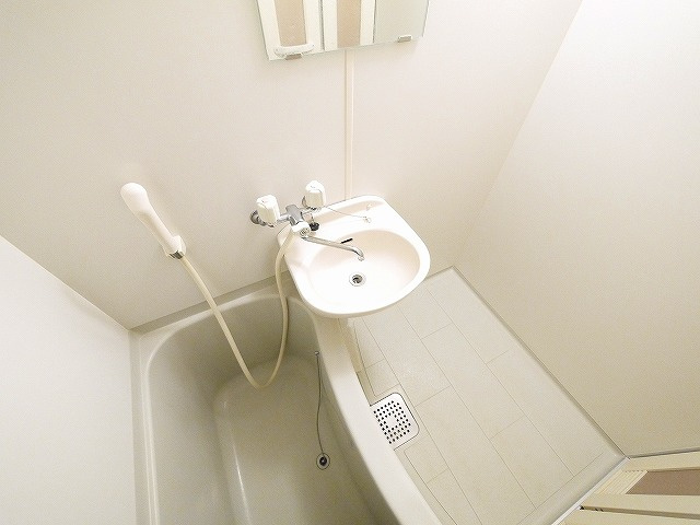 レオパレスＳＯＰＨＩＡの設備|洗面台