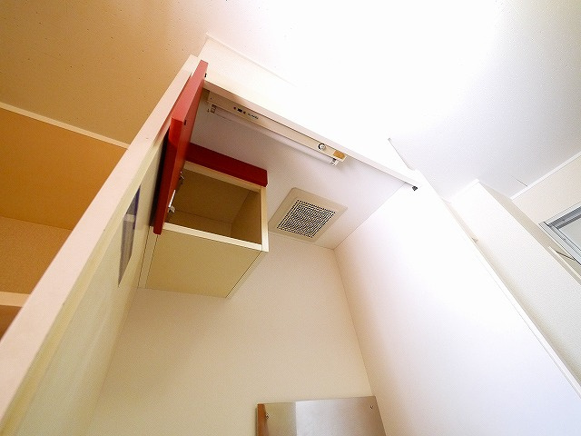 レオパレスＳＯＰＨＩＡのキッチン|コンパクトなキッチンで掃除もラクラク