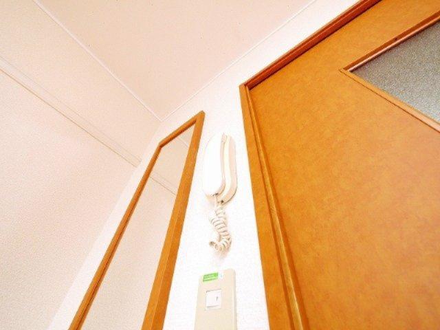 レオパレスＳＯＰＨＩＡの設備|インターホンです