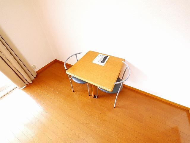 レオパレスＳＯＰＨＩＡのその他|机付きです