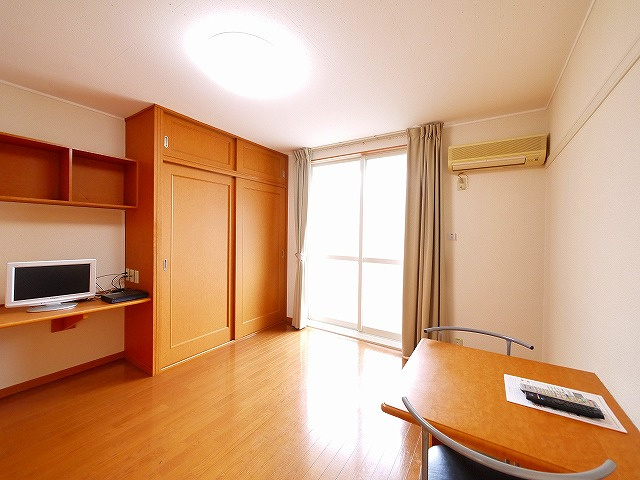 レオパレスＳＯＰＨＩＡの寝室|落ち着いて過ごせるお部屋なので、寝室にいかがでしょうか