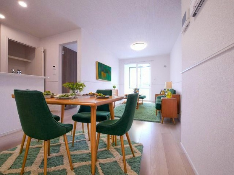 カーサ・リンドペローⅡの居間・リビング|ゆったりとしたリビングです