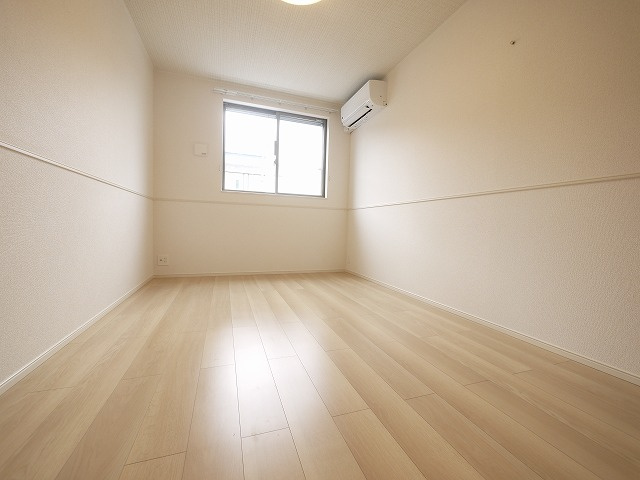 カーサ・リンドペローⅡの洋室|きれいな洋室です