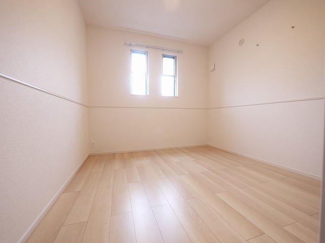 カーサ・リンドペローⅠの洋室|コンパクトで使いやすい洋室です