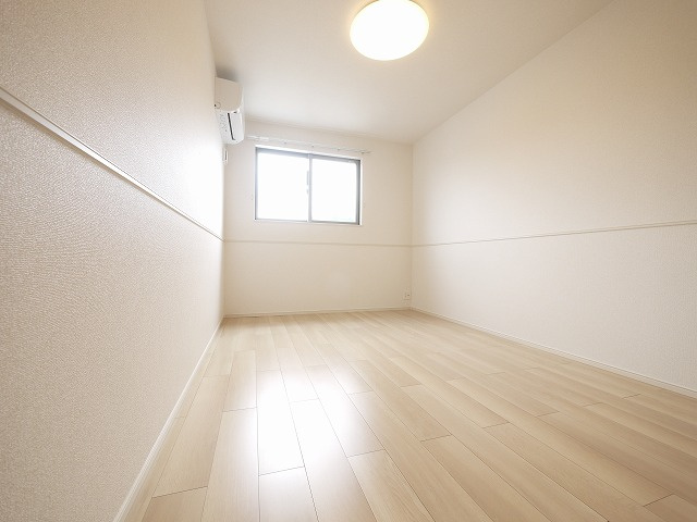 カーサ・リンドペローⅠの洋室