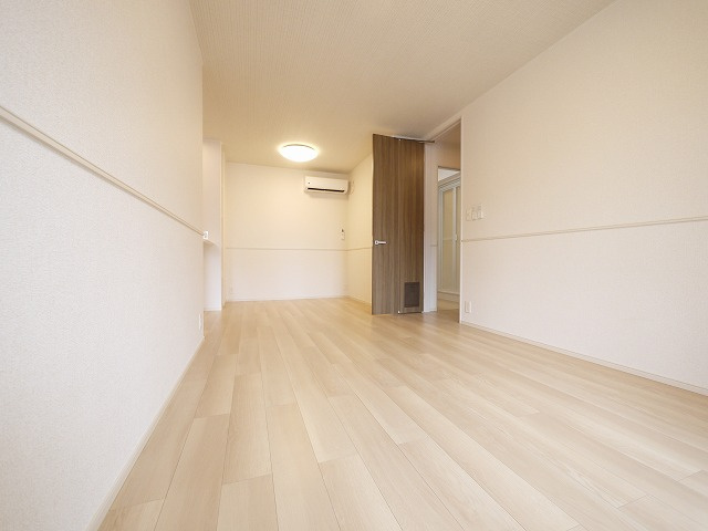 カーサ・リンドペローⅠのトイレ|おしゃれなリビングです