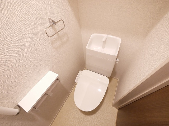 カーサ・リンドペローⅡのトイレ|落ち着いたトイレです