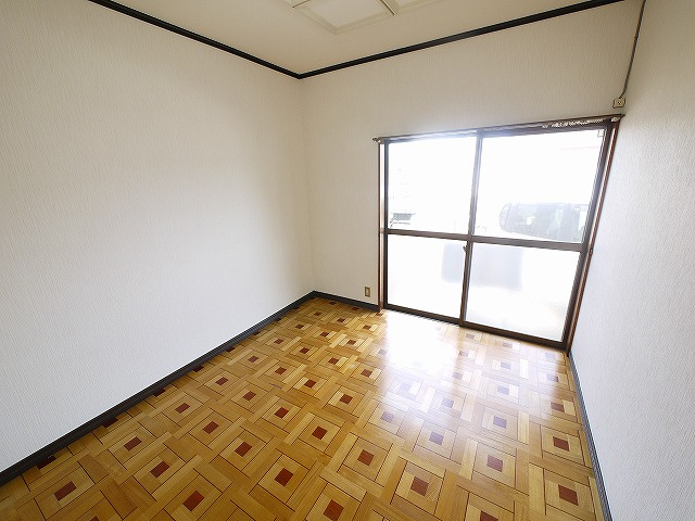 大和郡山市戸建の寝室|開放的な寝室です