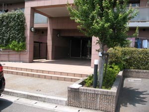 【エントランス】