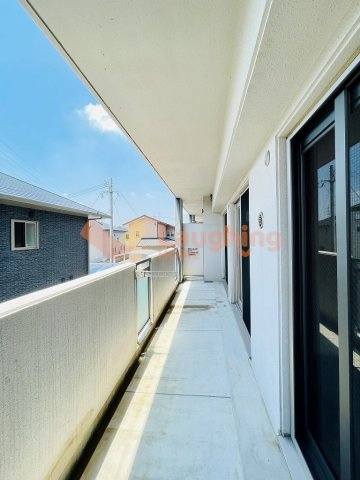 久留米市山川安居野３丁目の賃貸マンションのバルコニー|広々としたバルコニーです