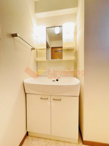 久留米市山川安居野３丁目の賃貸マンションの独立洗面台|使いやすい独立洗面台です