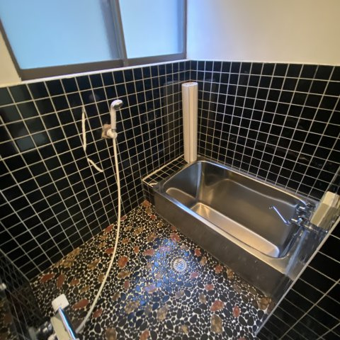 室蘭市沢町22-6　戸建の浴室