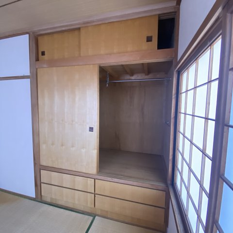 室蘭市沢町22-6　戸建の内装