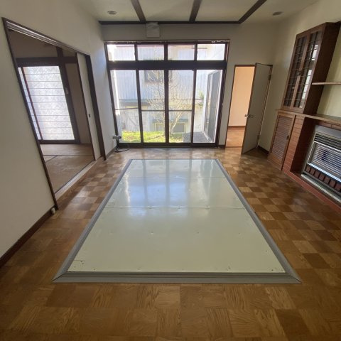 室蘭市沢町22-6　戸建の内装