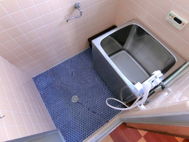 田間江森邸の浴室