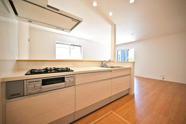ファーストタウン安倉北1丁目新築一戸建て│3SLDK+駐車2台可のキッチン