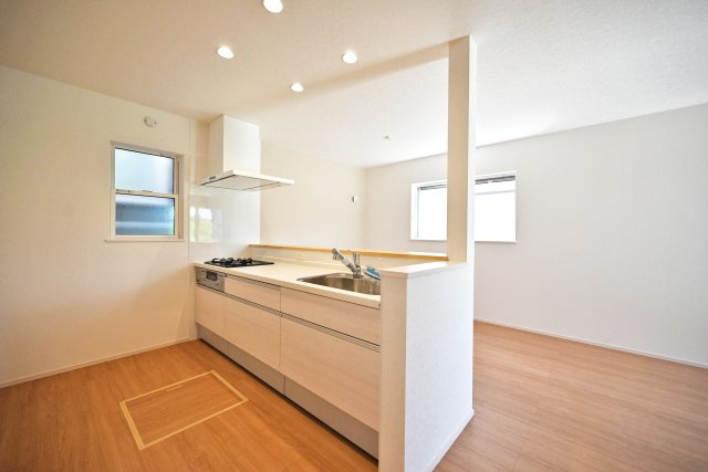 ファーストタウン安倉北1丁目新築一戸建て│3SLDK+駐車2台可のキッチン
