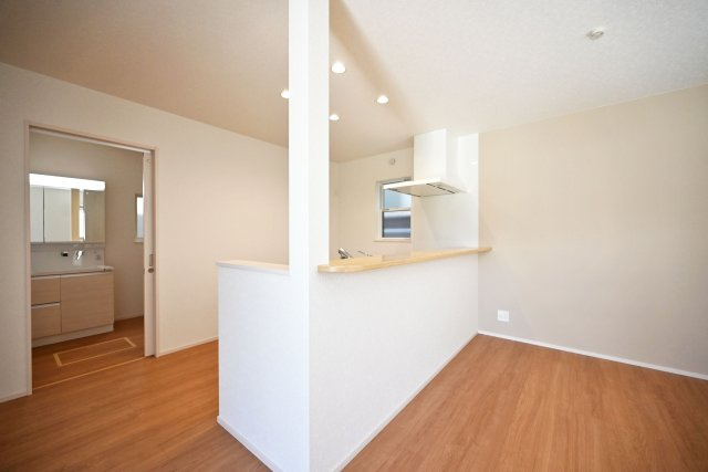 ファーストタウン安倉北1丁目新築一戸建て│3SLDK+駐車2台可のキッチン