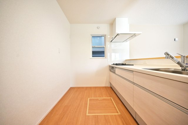 ファーストタウン安倉北1丁目新築一戸建て│3SLDK+駐車2台可のキッチン